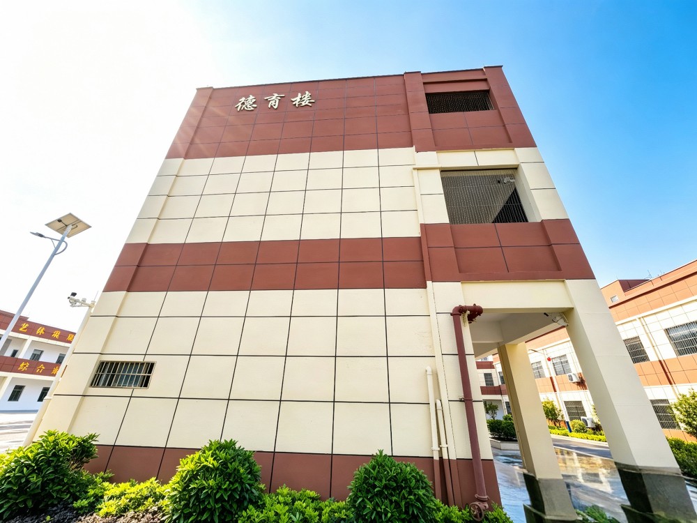 厦门全封闭教育学校选择指南:叛逆孩子成长蜕变之路